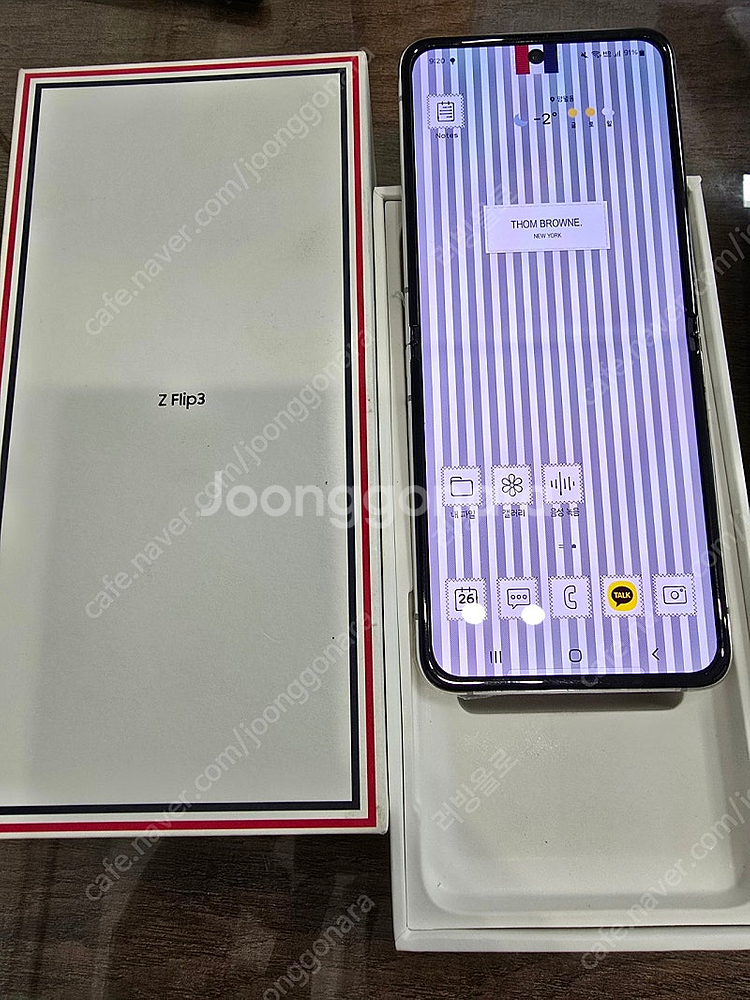 삼성 갤럭시 Z플립3 톰브라운에디션 팝니다. (쿨거래시 가격 협의가능)--1