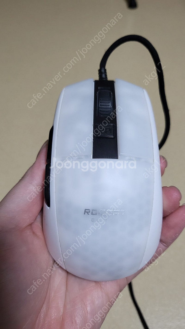 roccat burst pro 화이트 판매합니다. (택...--1