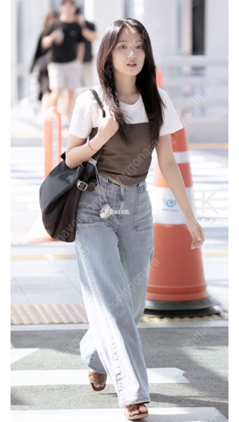 (김혜윤티셔츠) 시슬리 이프 스카프 티셔츠 브라운--0