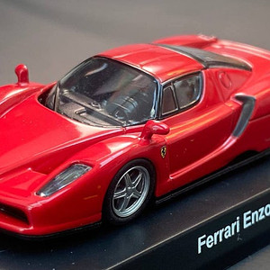 교쇼 페라리 판매 Kyosho 1/64 Ferrari enzo 엔초 페라리 부분도색&금속휠 다이캐스트 판매 합니다.