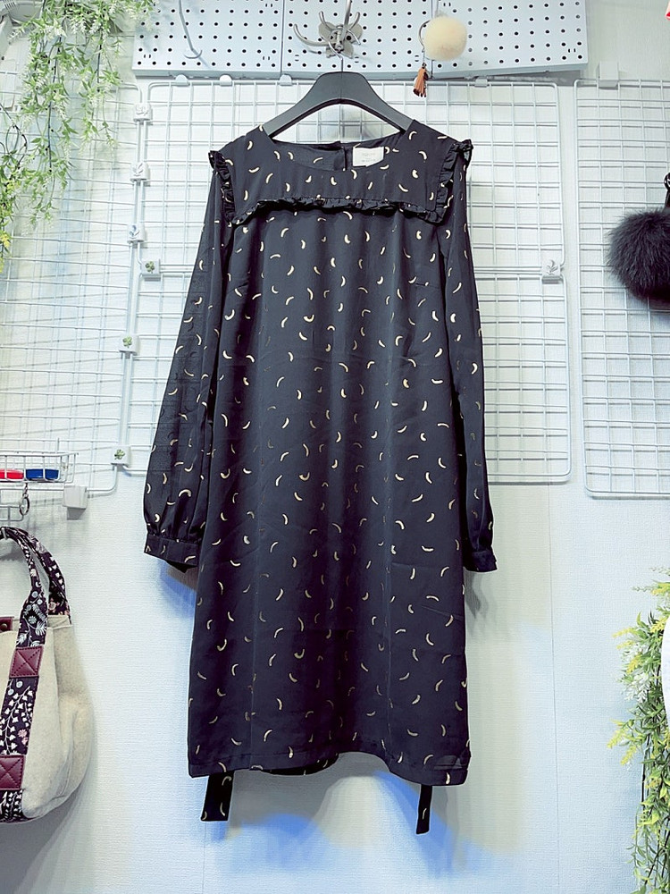 미착용 새옷 S 루즈핏 금박무늬 쉬폰 원피스 써스데이--2