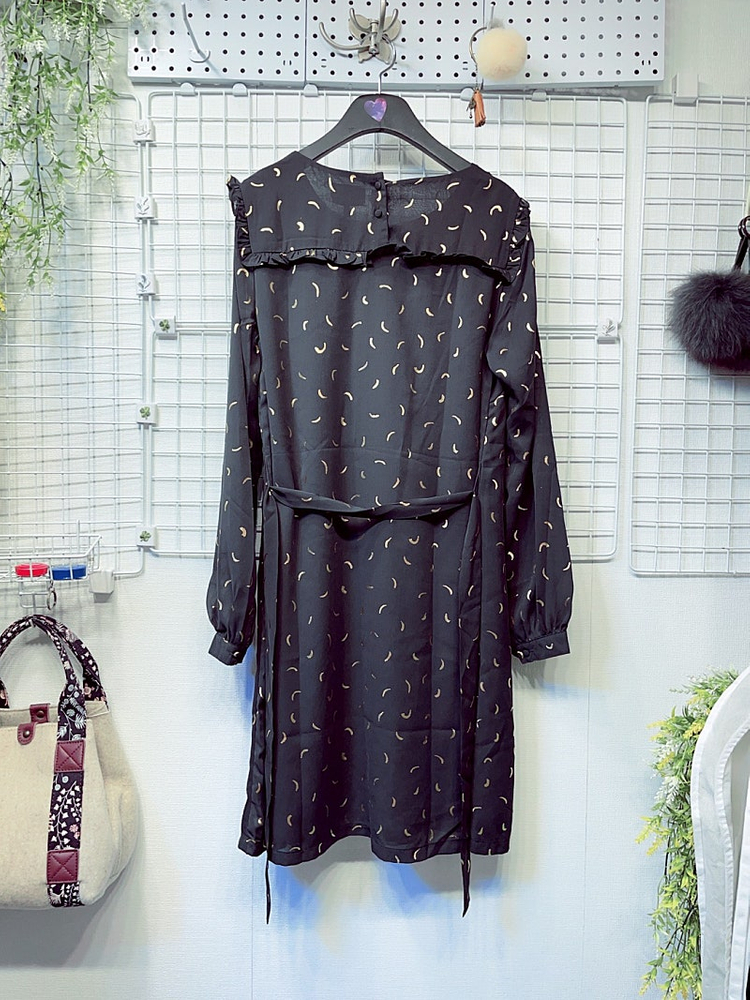 미착용 새옷 S 루즈핏 금박무늬 쉬폰 원피스 써스데이--3