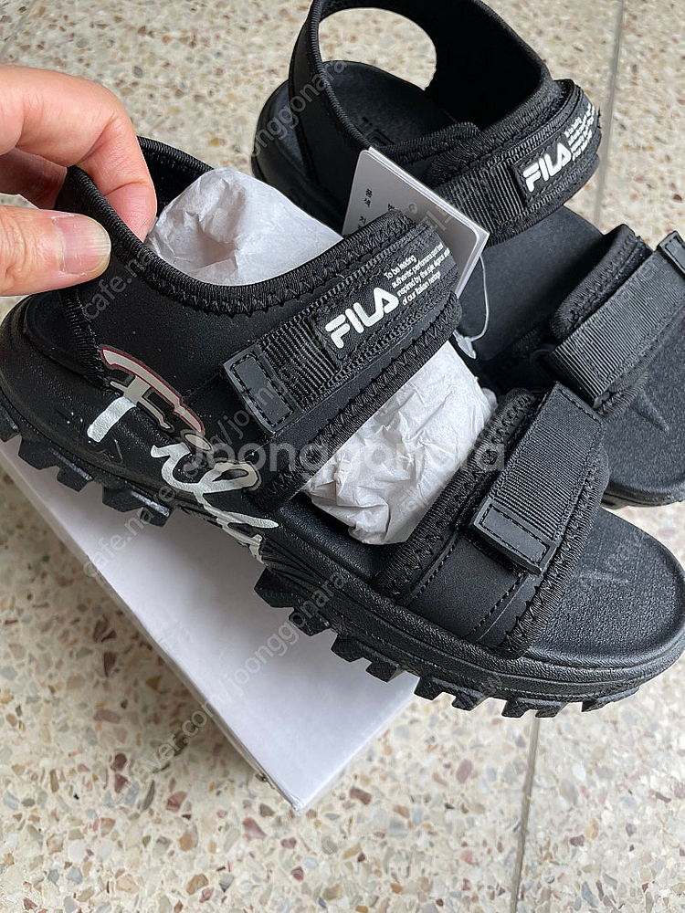 (새상품)휠라키즈 아이샌들 210사이즈 크록스필라키즈--3