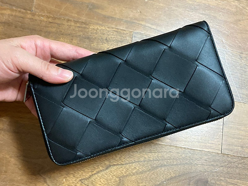 [새제품] 보테가베네타 집라운드 장지갑 블랙--0