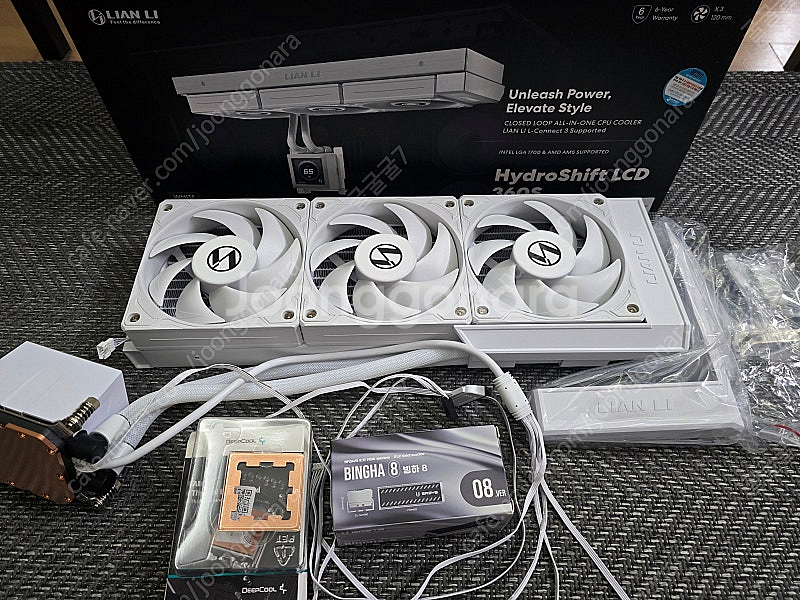 ( 인 천 ) cpu 쿨러 리안리 Hydroshift lcd 360s 판매 합니다--0