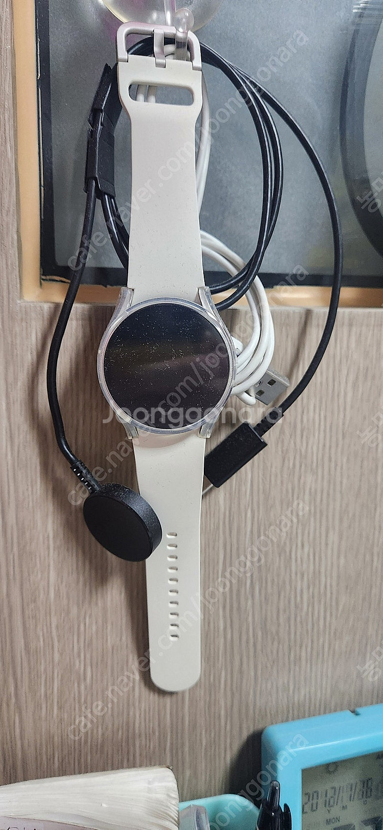 갤럭시 워치6 40mm골드 개봉만한제품--5