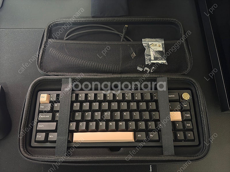 Meletrix Zoom65 올리비아 다크 유선--0