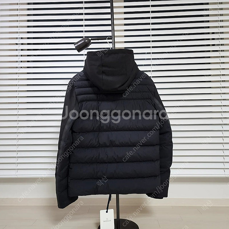 몽클레어 레터리에 블랙 4사이즈 새제품--1