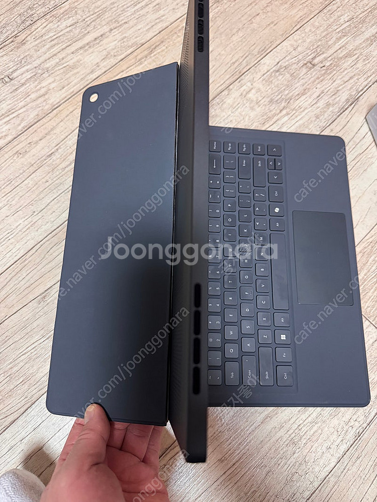 미니스포럼 V3 3-in-1 8840u 32g 1tb ...--4