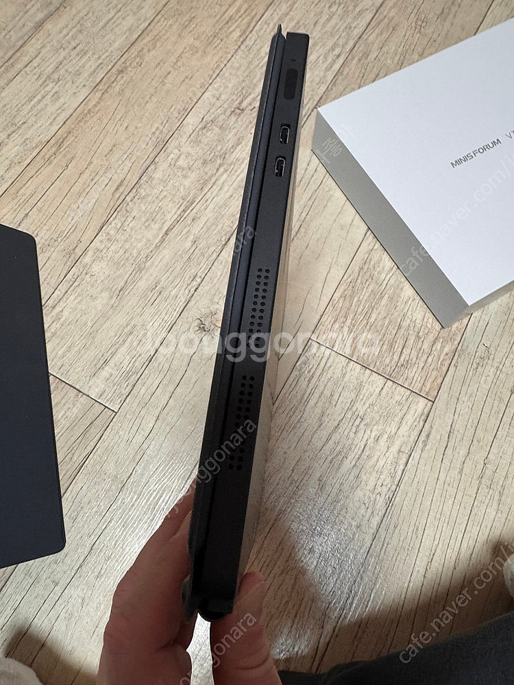 미니스포럼 V3 3-in-1 8840u 32g 1tb ...--5