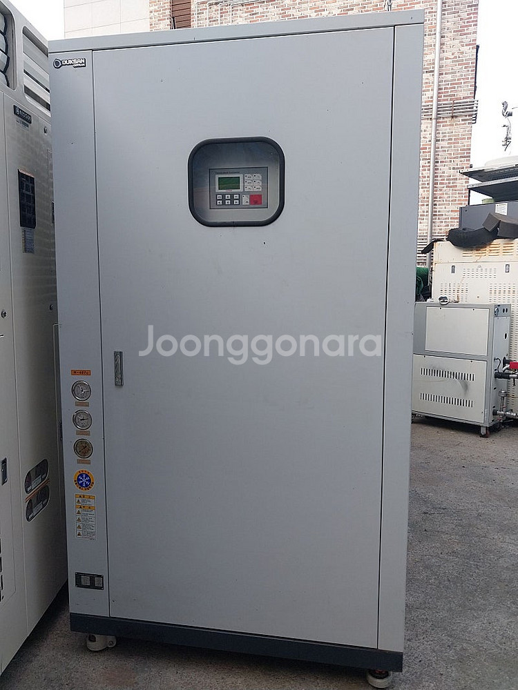 중고 공냉식 칠러냉각기 40마력(일체형)있습니다--1