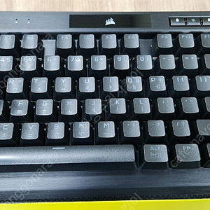 커세어 K70 TKL RGB 적축 챔피언 팝니다.