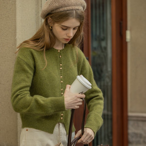 르니나 시더그린 하트 버튼 가디건 EMERY woolen knit cardigan_CEDAR GREEN