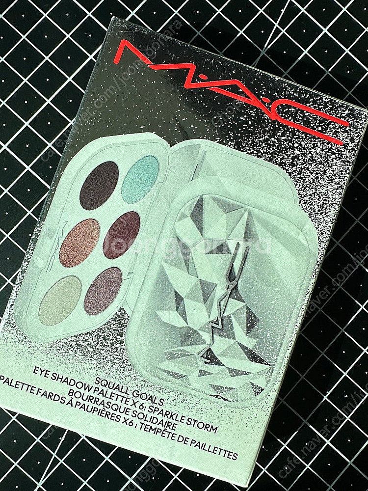 맥 아이섀도우 팔레트(2023 홀리데이 스파클스톰)--0