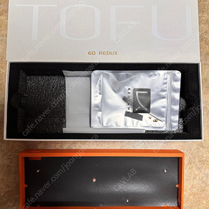 Tofu60 Redux 케이스 오렌지 색상 판매합니다.