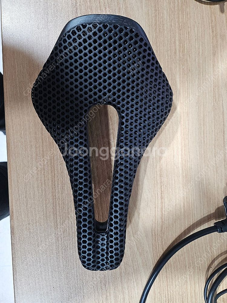 3D 패턴 자전거 안장--0