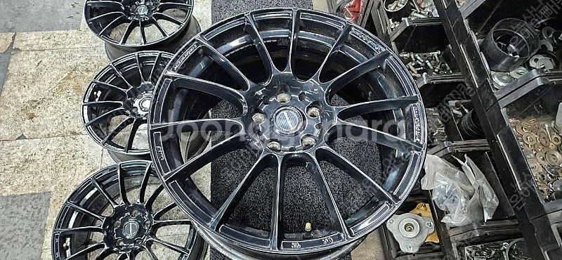 18인치 웨즈 72r 8,5 50 팝니다--1