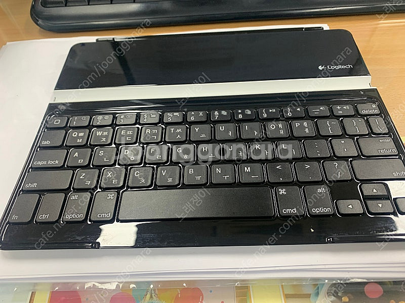 아이패드4 9.7인치 + 로지텍 키보드 팝니다--0