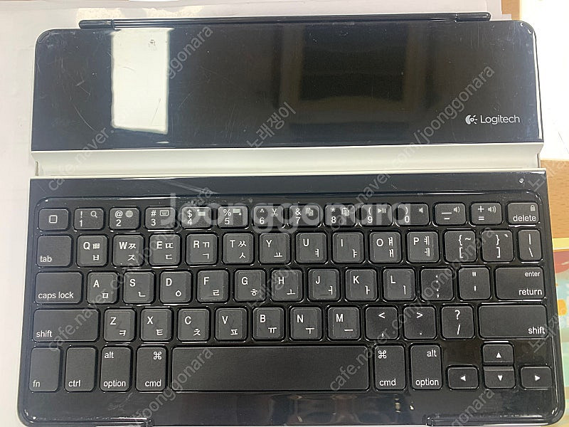 아이패드4 9.7인치 + 로지텍 키보드 팝니다--1