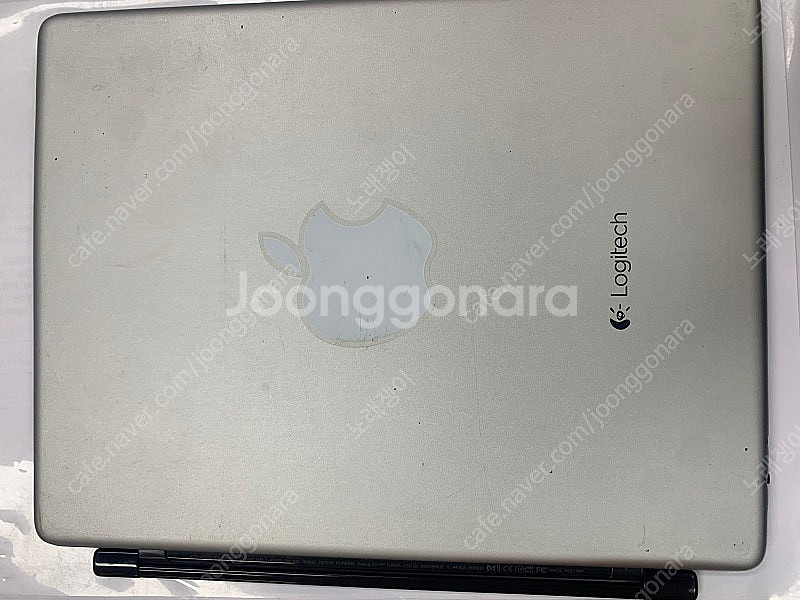 아이패드4 9.7인치 + 로지텍 키보드 팝니다--2