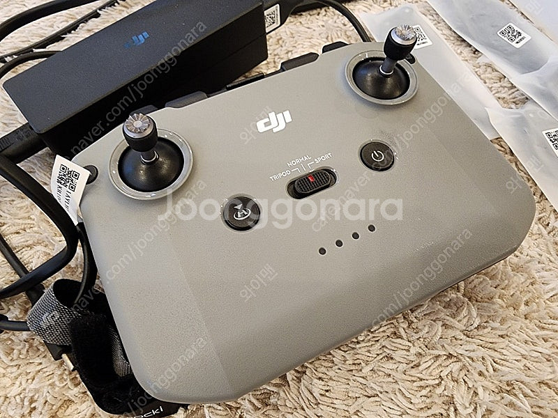 dji air2 조정기 충전기 베터리 프로펠러 판매--3