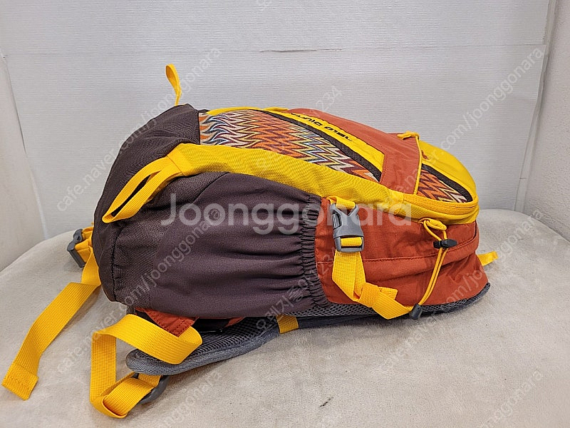 투스카로라 배낭 등산가방 18리터--2