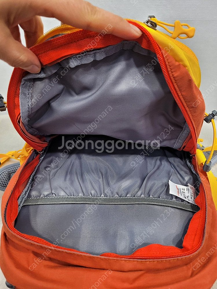 투스카로라 배낭 등산가방 18리터--7