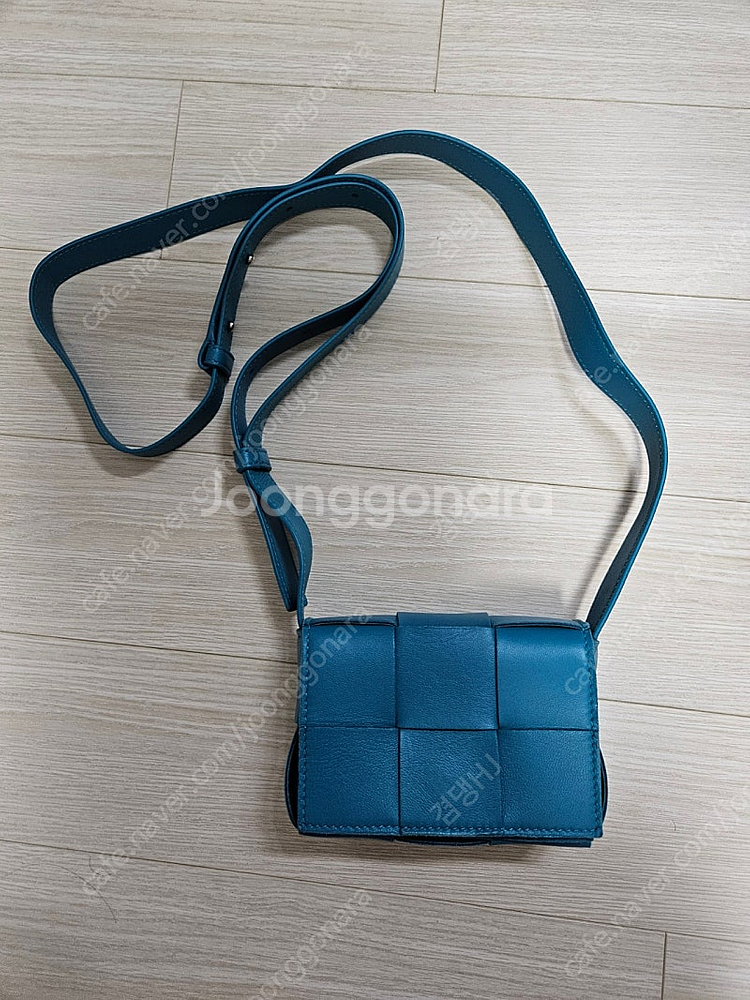 보테가베네타 카세트백 미니 블래스터 블루--1