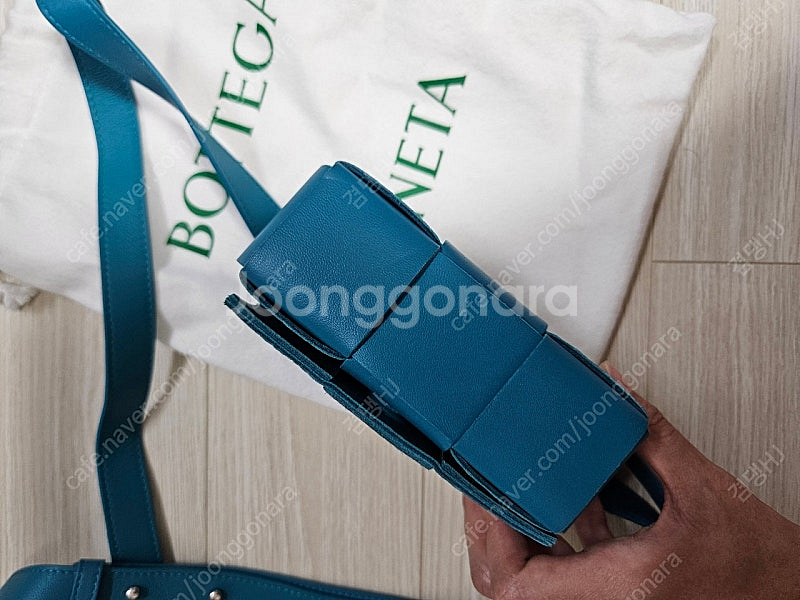 보테가베네타 카세트백 미니 블래스터 블루--9