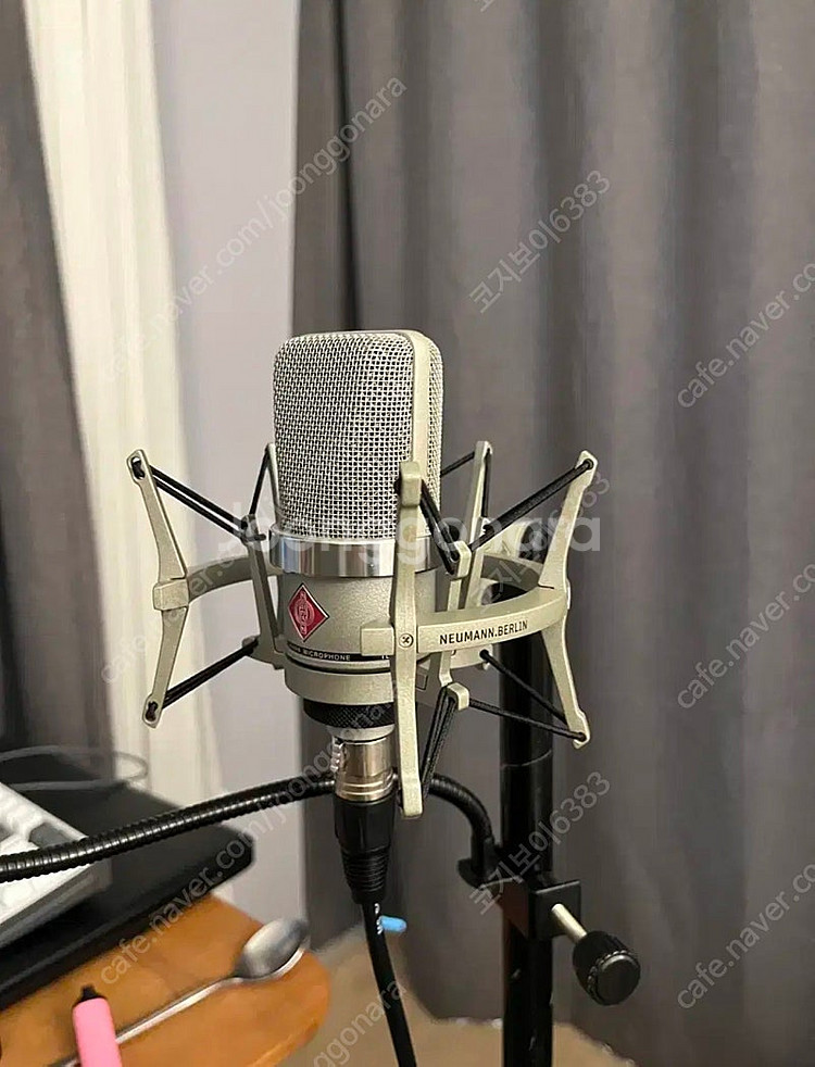 노이만 Tlm102 Studio mic set--5