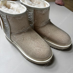 어그 클리어 레인부츠 UGG 크림 밀크 35(220~225) 새제품