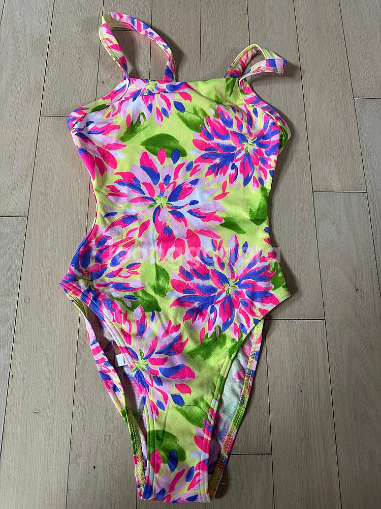 펑키타 여성 수영복 새상품 팝니다--0