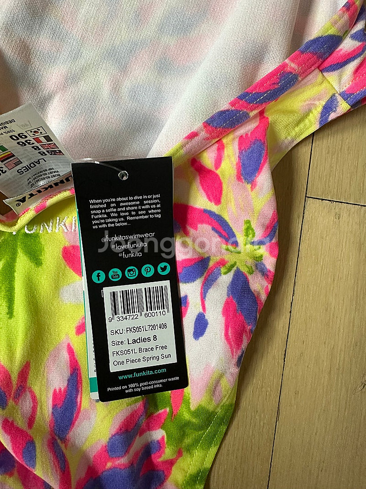 펑키타 여성 수영복 새상품 팝니다--2