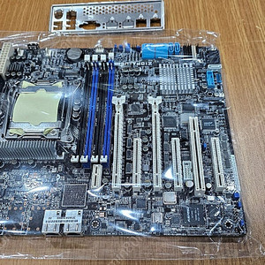 고장난 X99 서버보드 ASUS Z10PA-U8