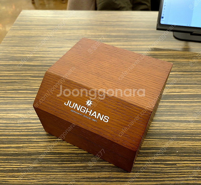 융한스 막스빌 크로노스코프 J880.1--0