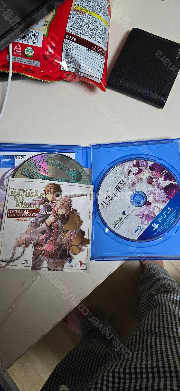 ps4 영웅전설 벽의궤적, 시작의 궤적, 섬의궤적3(미개봉) 팝니다--2