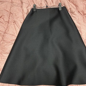 아뜰리에 쎄모먼 Bruni Skirt