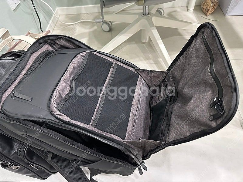 노메틱 트래플팩 V2 20L 백팩 블랙 팝니다--3