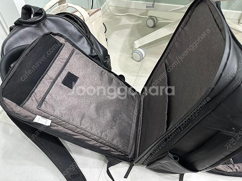 노메틱 트래플팩 V2 20L 백팩 블랙 팝니다--4
