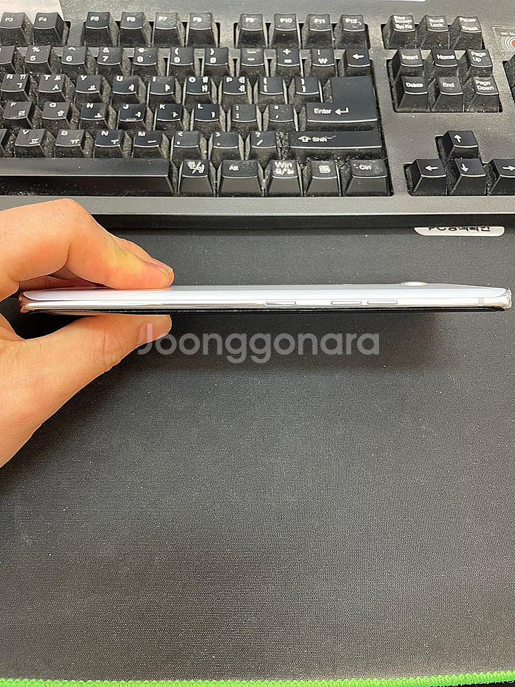 LG벨벳 화이트 128GB 상태좋은 중고13만팝니다.--6