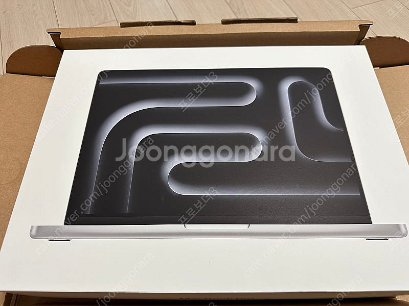 미개봉 맥북에어 15인치(M3), 맥북프로 14인치 (M4) 판매합니다.--5