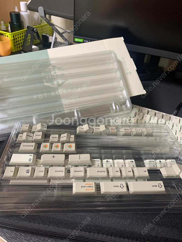 qk75 아이스화이트 + 추가기판 판매해요--6