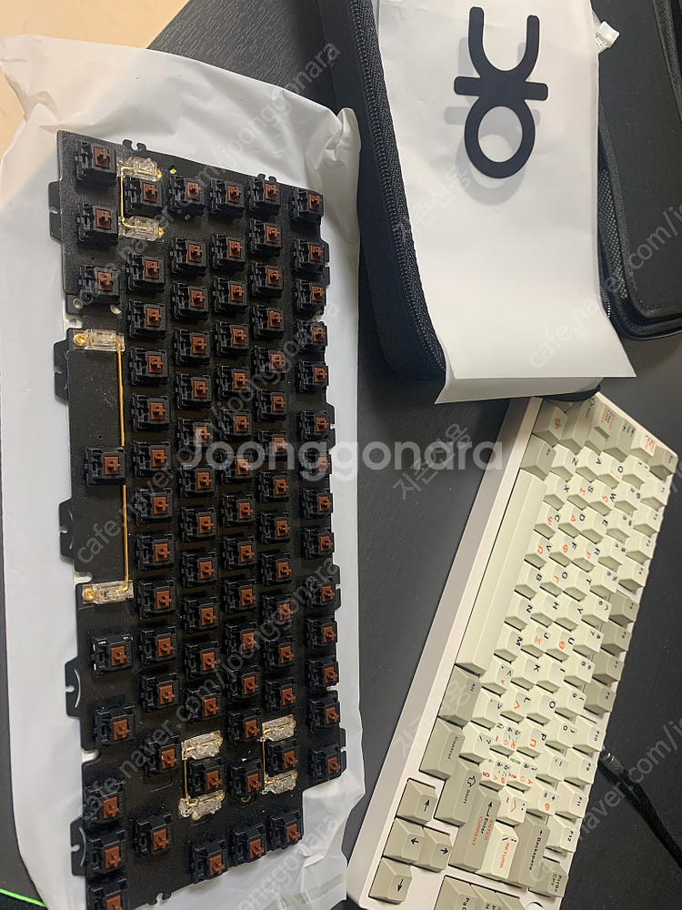 qk75 아이스화이트 + 추가기판 판매해요--7