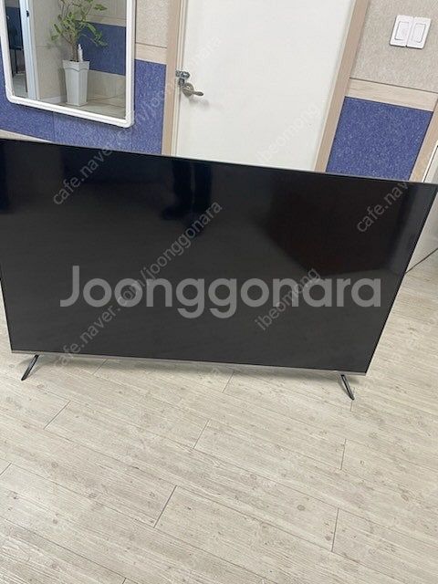 65인치 TV 팝니다.--5