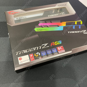 지스킬 트라이던트 z rgb 4400 cl16 8gb x 2 16기가