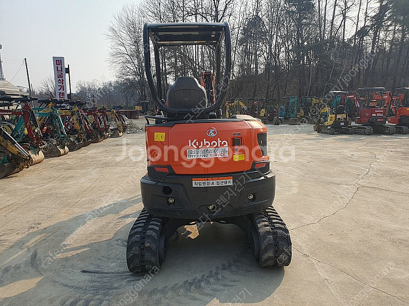 중고미니굴삭기 구보다 U-30 신차급 23년식 코끼리집게 판매--0
