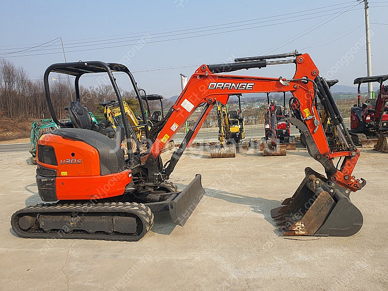 중고미니굴삭기 구보다 U-30 신차급 23년식 코끼리집게 판매--2