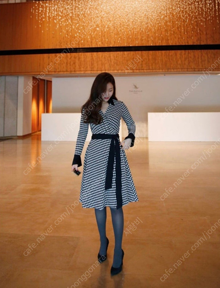 우주미녀 부자집딸내미 M 랩원피스 팝니다. 이미지
