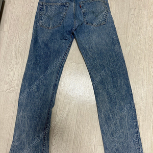 리바이스lvc47501-0184 30/34사이즈 팝니다.