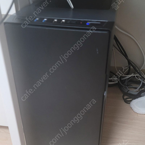 컴퓨터 세트 팝니다 / i5-6500 / 8G ram / GTX 750 Ti / 한성 울트론 32인치 / 모니터암